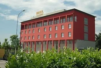Charme Hotel 4*