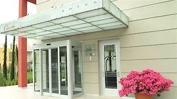 호텔 차르메